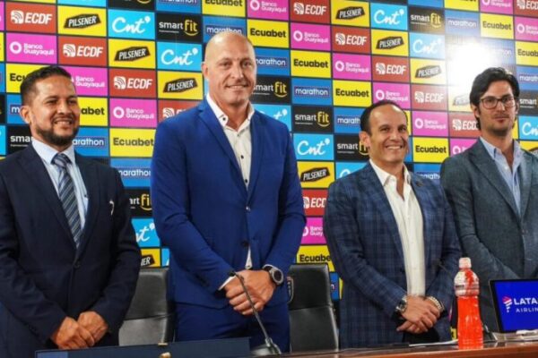 «Néstor Pitana lidera arbitraje en Ecuador: Desafío Anticorrupción»